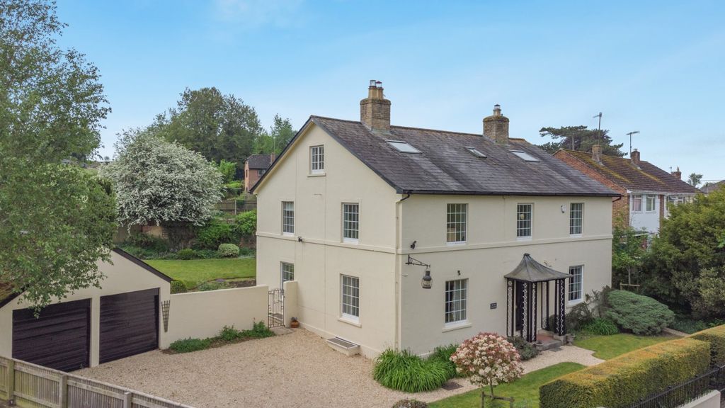 Property photo 1 of 14 The Old Vicarage