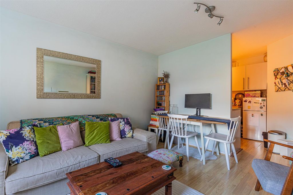 Property photo 3 of 13 54-5.Jpg