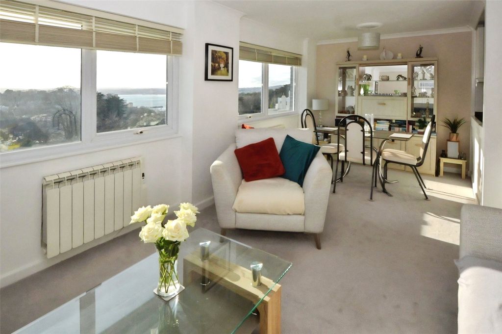 Property photo 2 of 12 2 - Picture No. 18