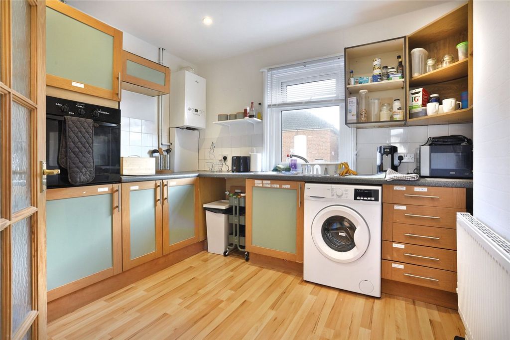 Property photo 3 of 9