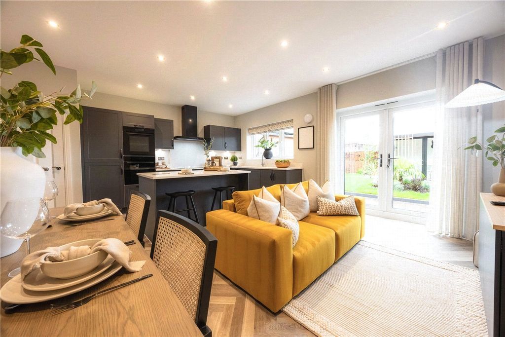 Property photo 3 of 16 Kitchen