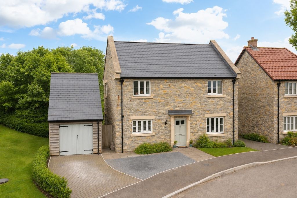 Property photo 1 of 18 4808580