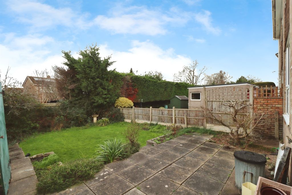 Property photo 2 of 11