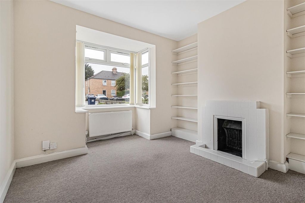 Property photo 3 of 16 12_90295.Jpg