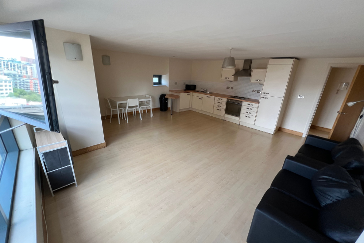 Property photo 2 of 7