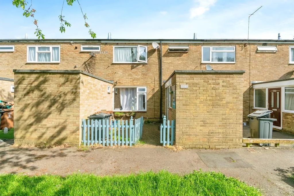 Property photo 1 of 12