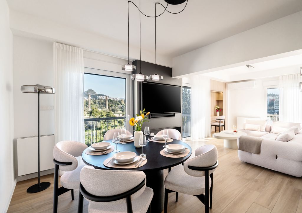 Property photo 1 of 27