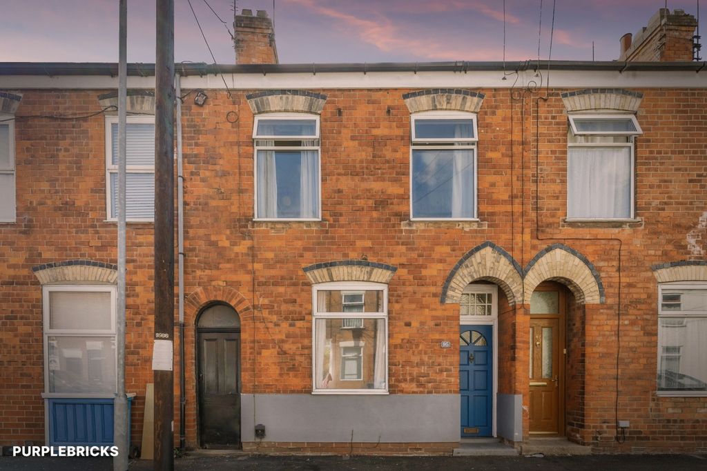 Property photo 3 of 23