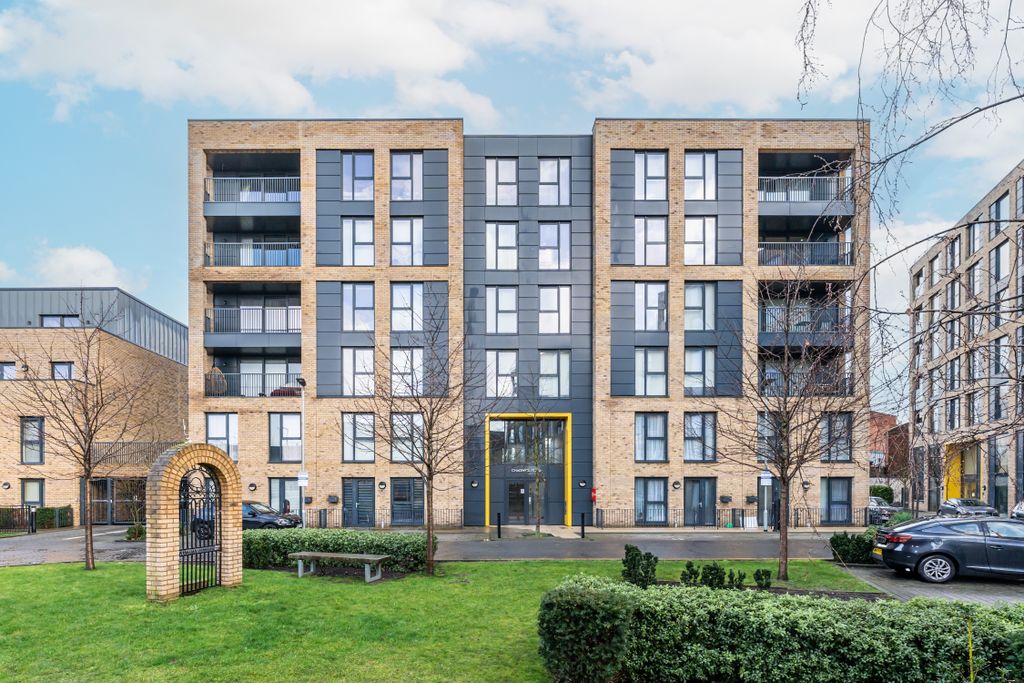 Property photo 2 of 16