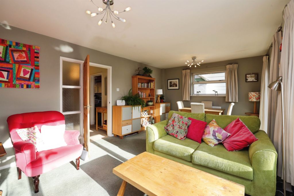 Property photo 3 of 15