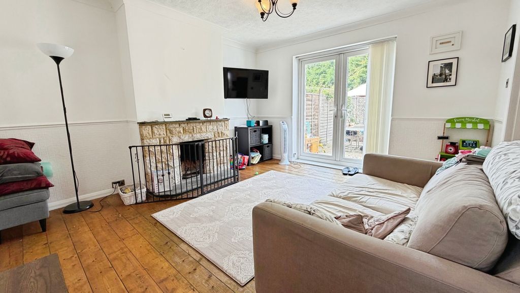 Property photo 2 of 19 Pbox-Img.Jpg