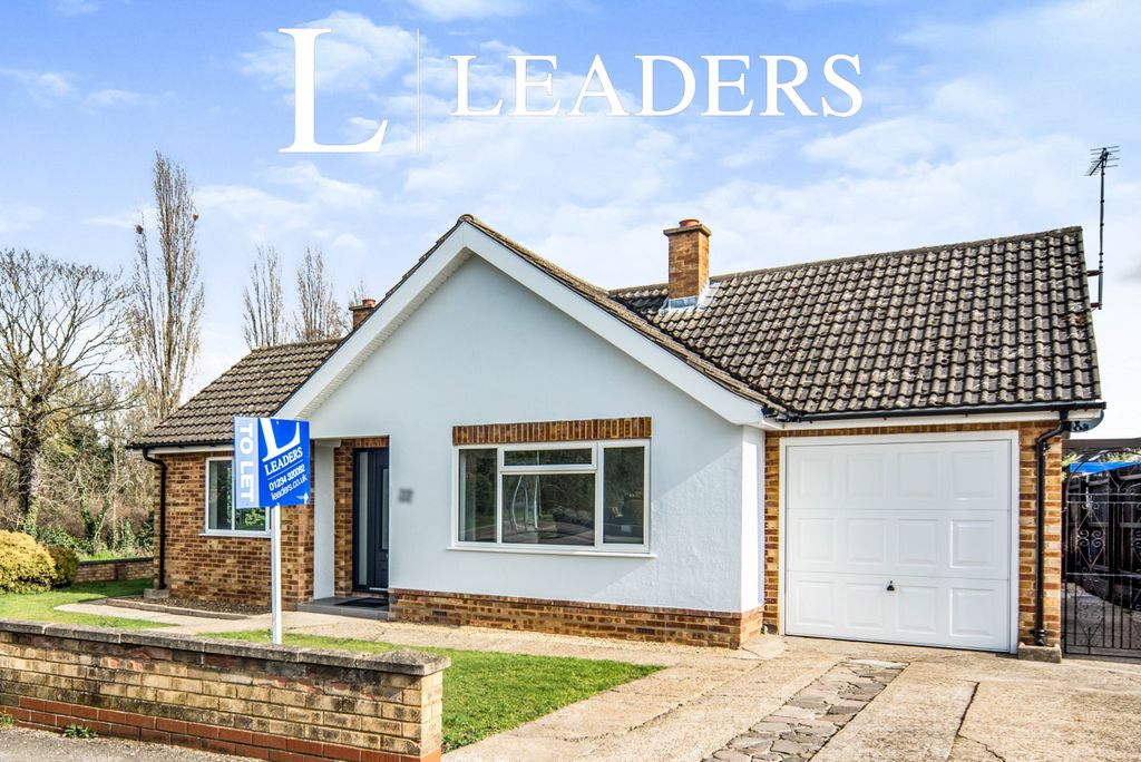 Property photo 1 of 10 37 Linnet Way (1)