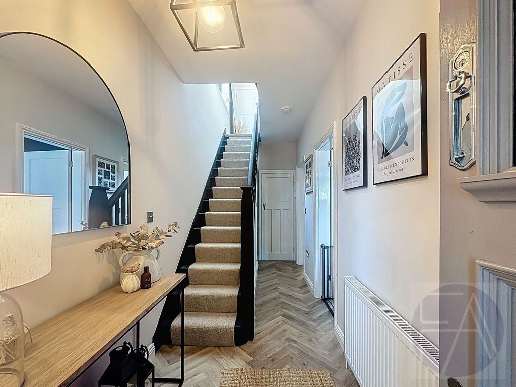 Property photo 2 of 29 4404562