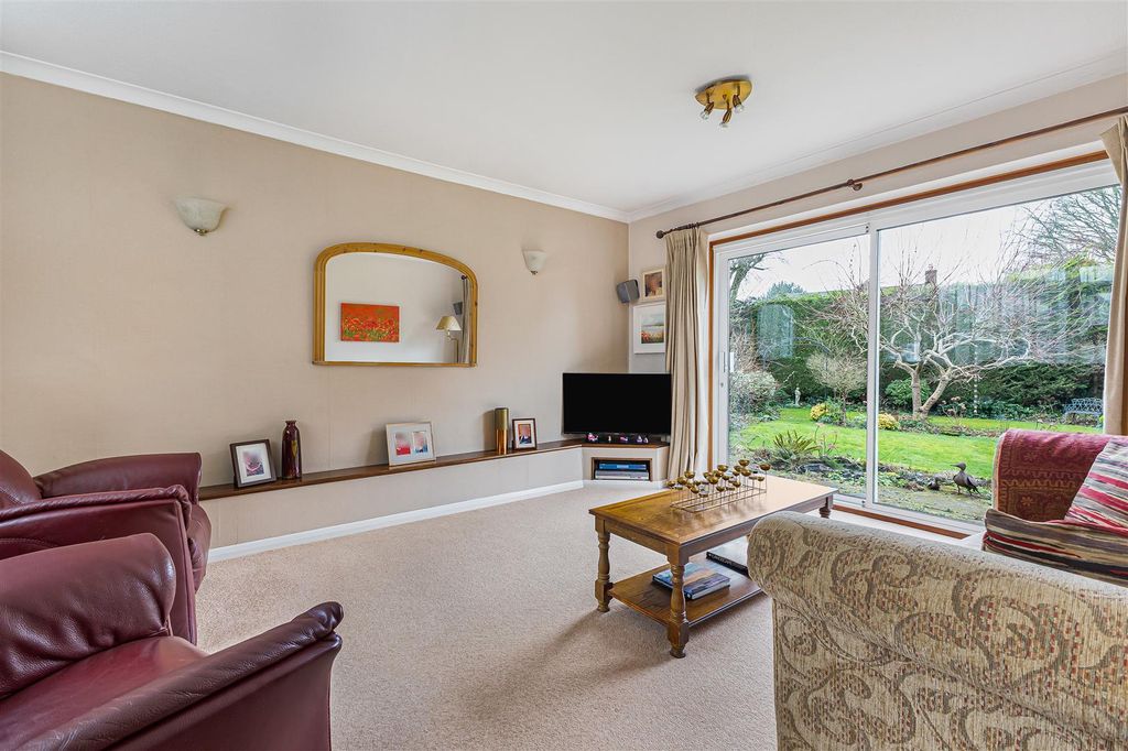 Property photo 3 of 34 B2G_9568.Jpg