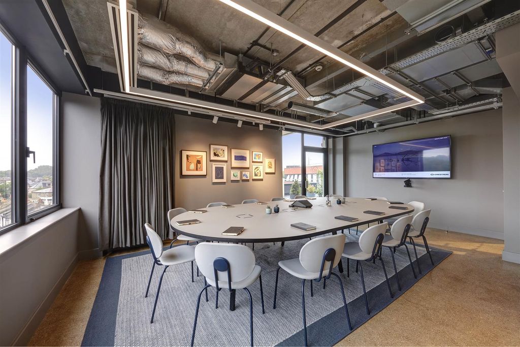Property photo 2 of 9 Clockwise Meeting Room 5M1.Jpg