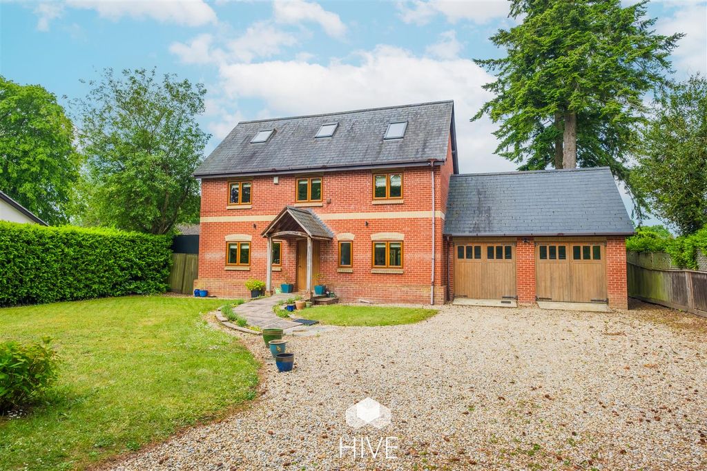 Property photo 1 of 30