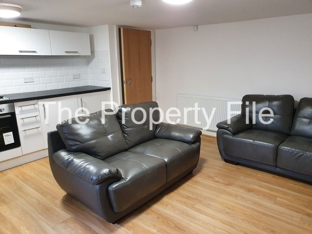 Property photo 3 of 5