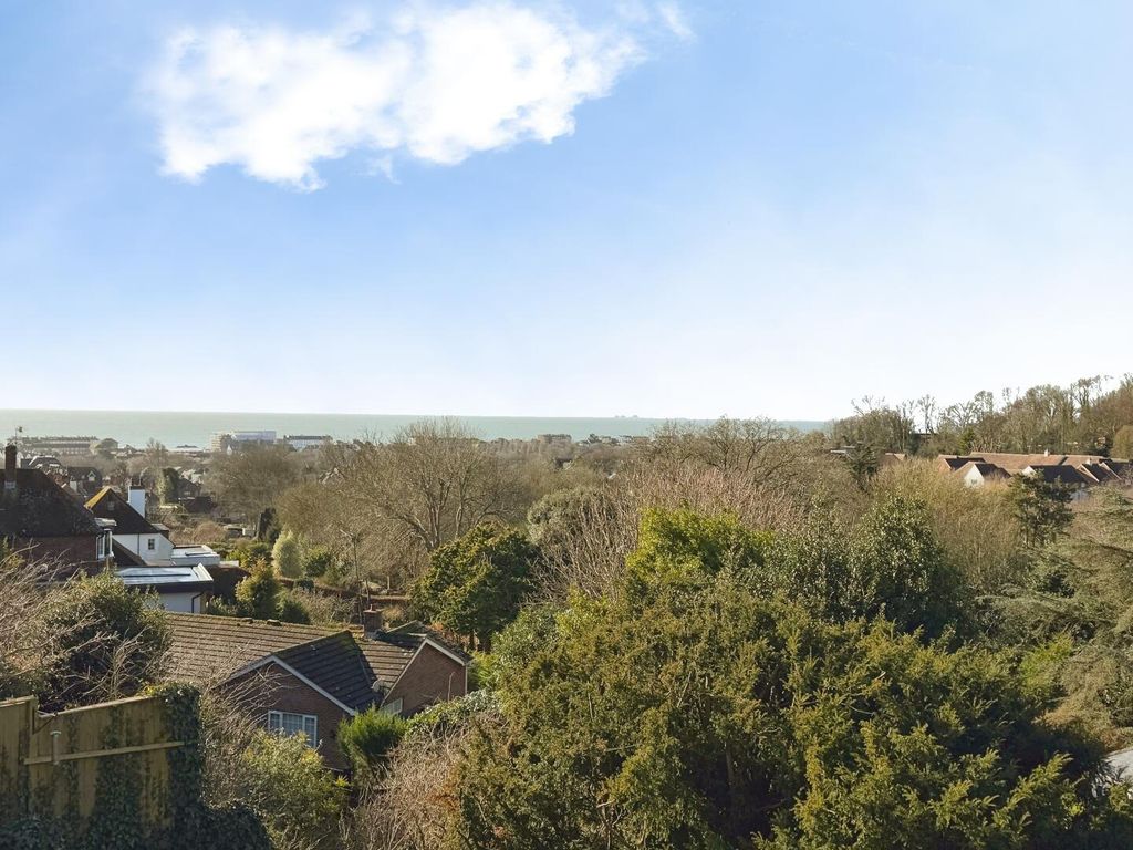 Property photo 3 of 26 Views