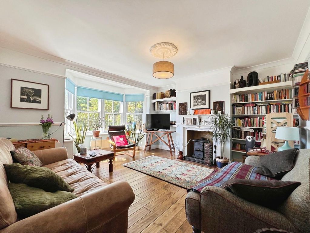 Property photo 2 of 19