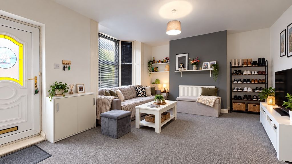 Property photo 3 of 10 5433282