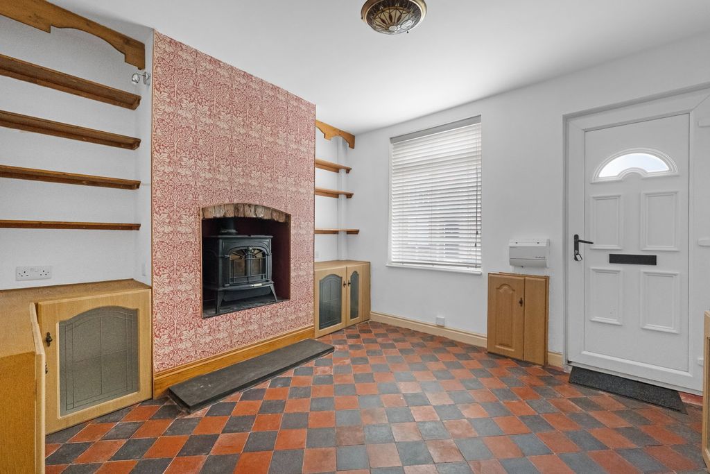 Property photo 2 of 13