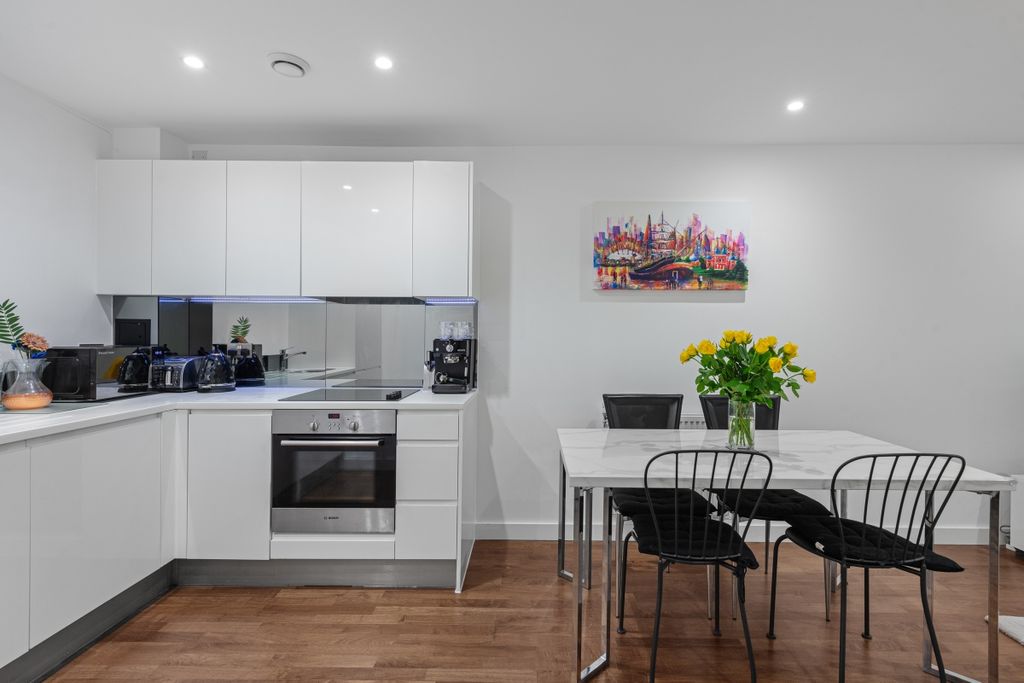Property photo 3 of 16 094A1233