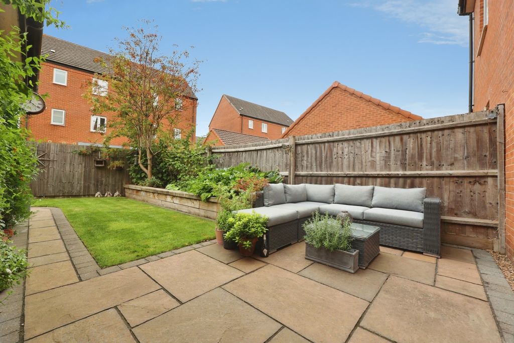 Property photo 3 of 23 5235112