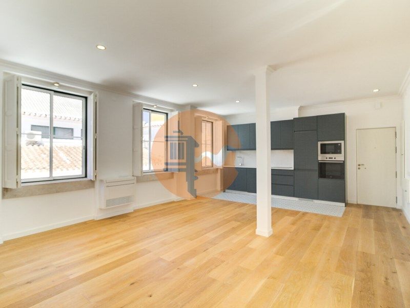 Property photo 1 of 31