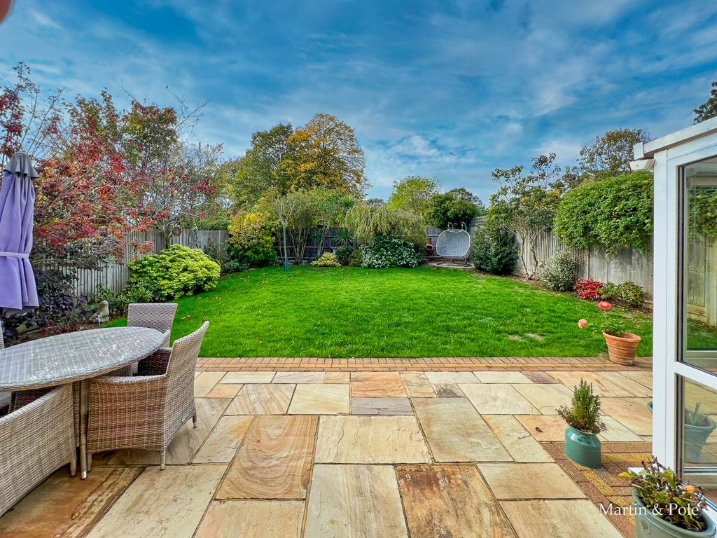 Property photo 2 of 15