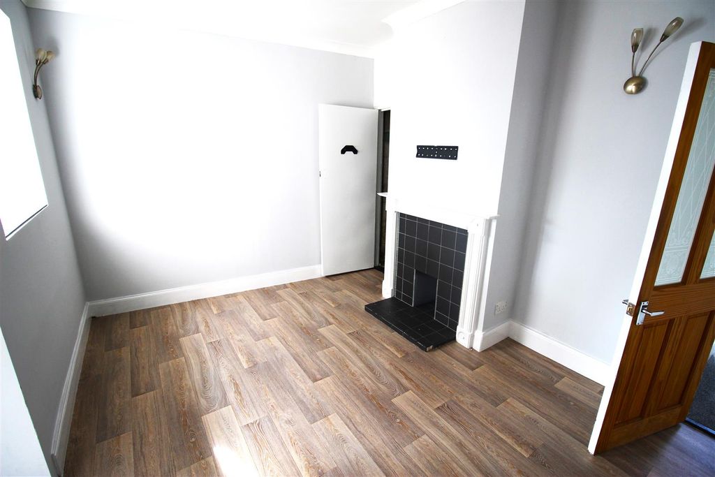 Property photo 3 of 9 Img_0380.Jpg