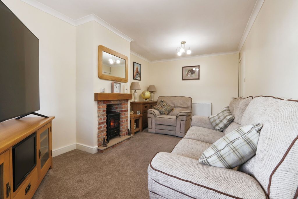 Property photo 3 of 15