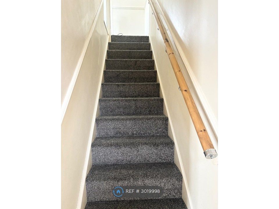 Property photo 2 of 17 Stairs