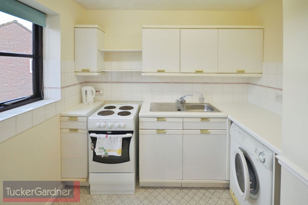 Property photo 2 of 4