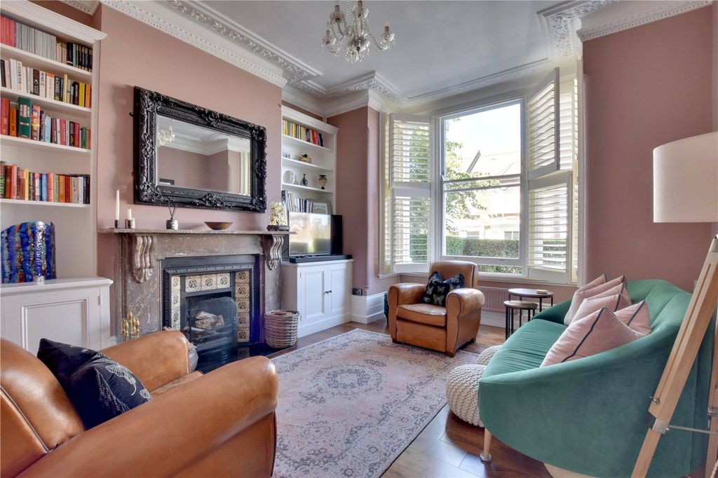 Property photo 2 of 29 Picture No. 20