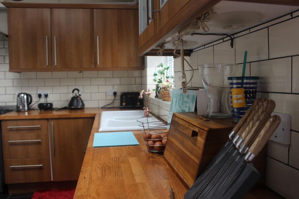 Property photo 2 of 25 Img_2803.Jpg