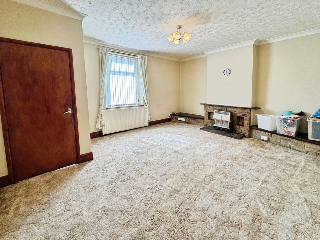 Property photo 2 of 9 Photo 4