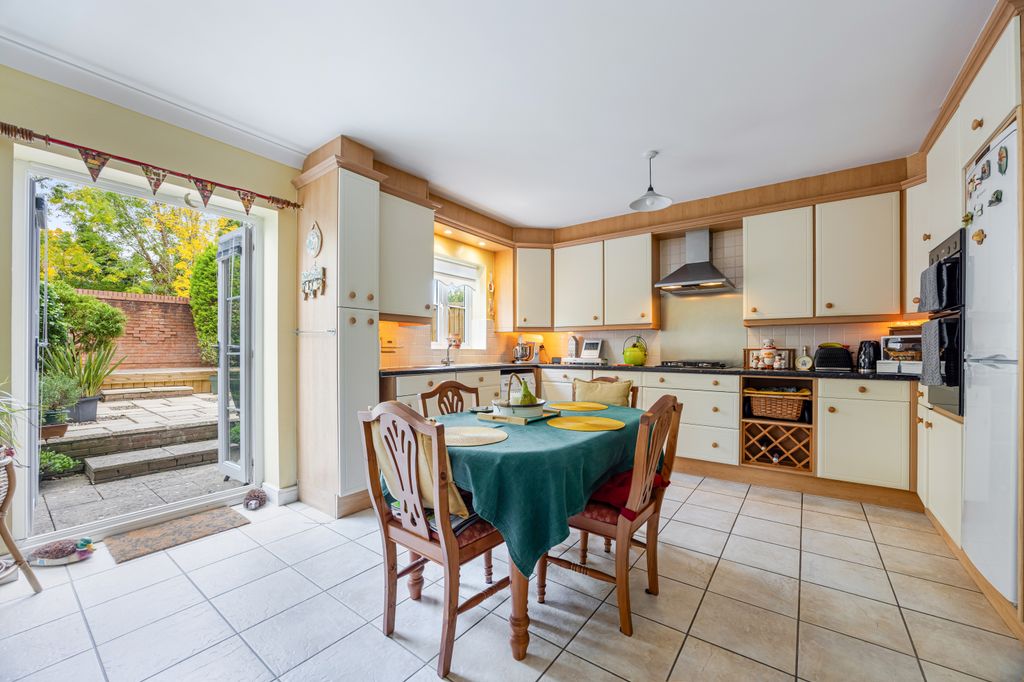 Property photo 2 of 14 A05 - 95 Gras Lawn Exeter - 251014