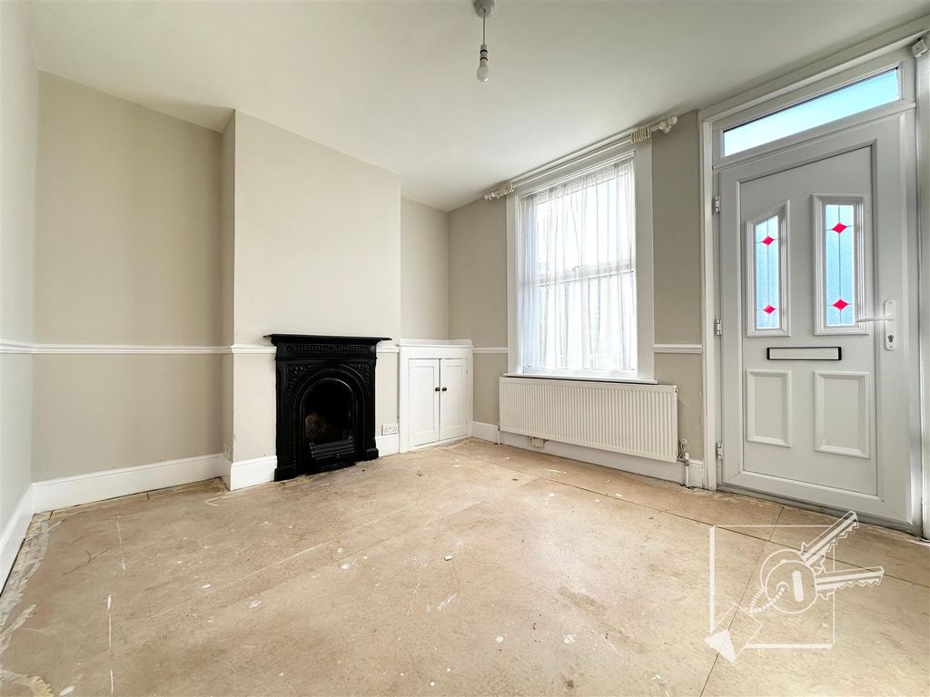 Property photo 2 of 14 Living Room