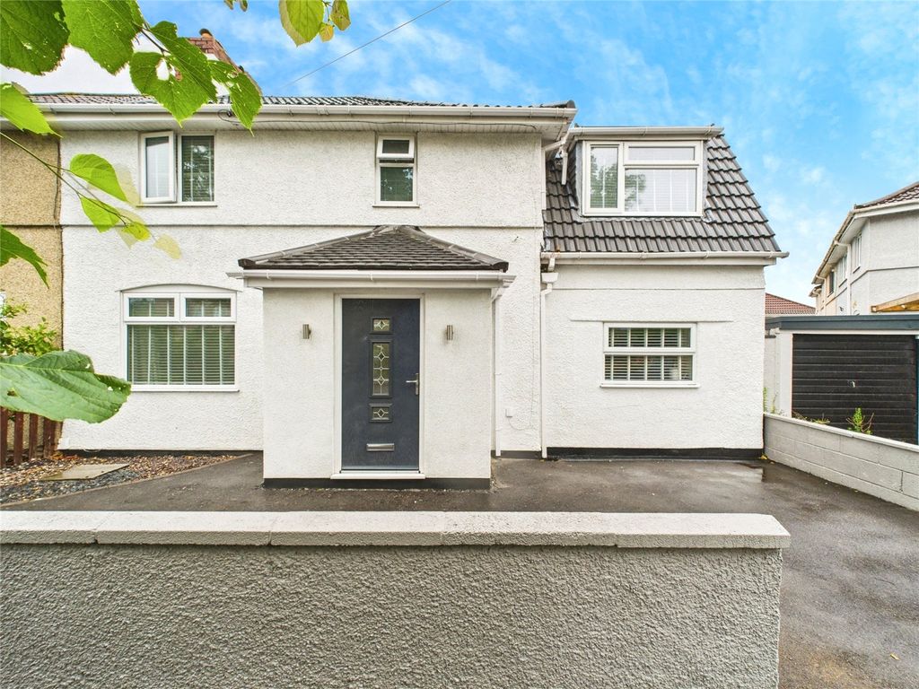 Property photo 2 of 23 Picture No. 36