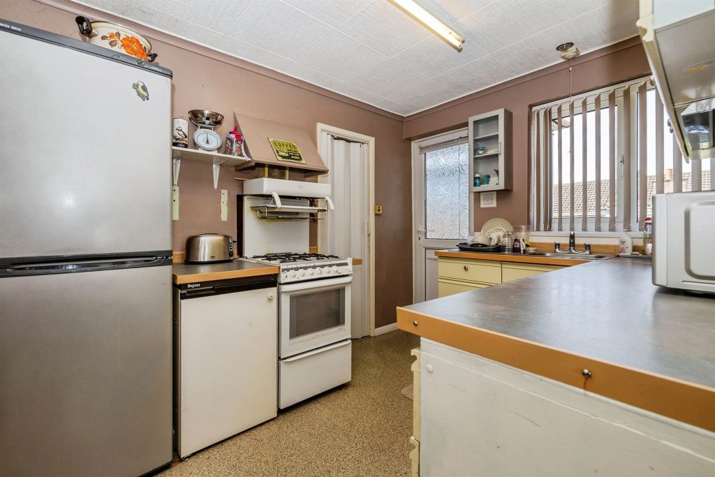 Property photo 2 of 14
