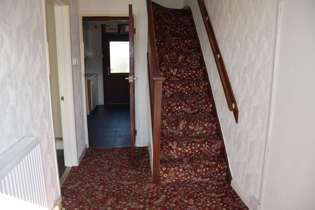 Property photo 2 of 27