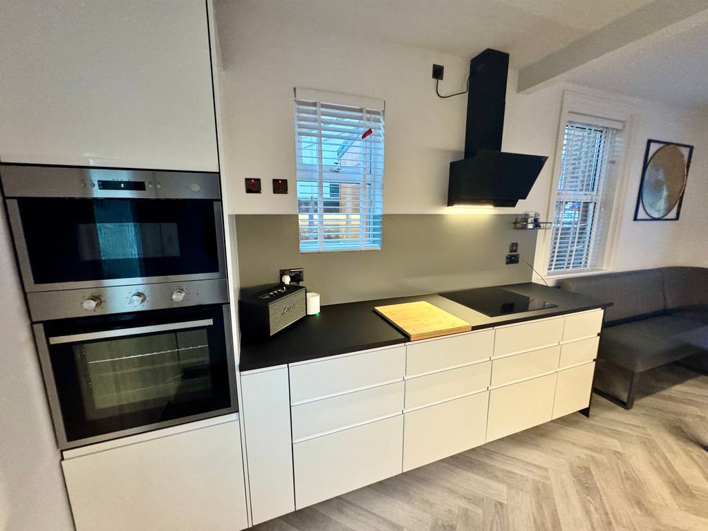 Property photo 2 of 15 Img_4074