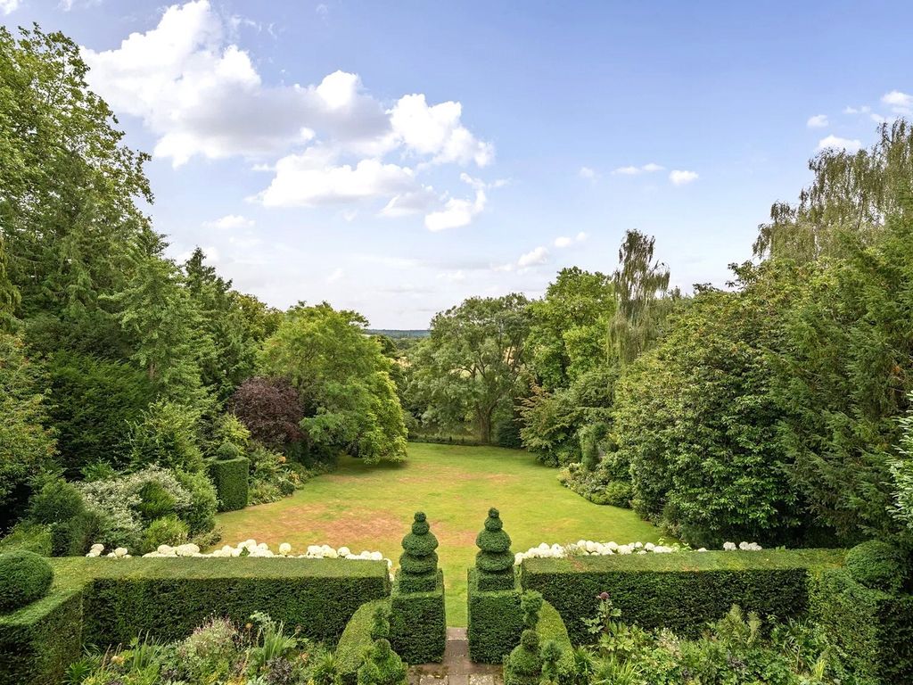 Property photo 2 of 37 Garden