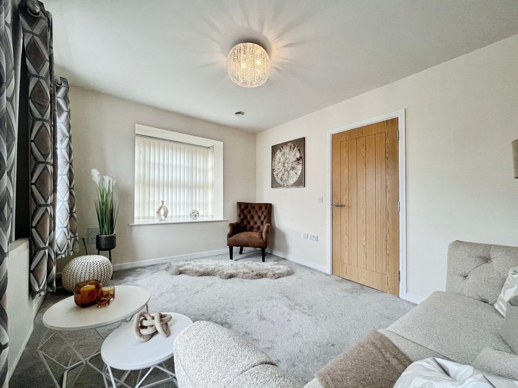 Property photo 3 of 32 4429708