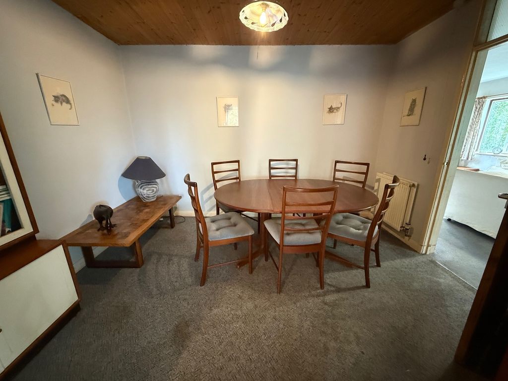 Property photo 3 of 21 Dining Room