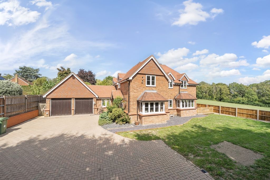 Property photo 1 of 24 1333806-3-68936F9...