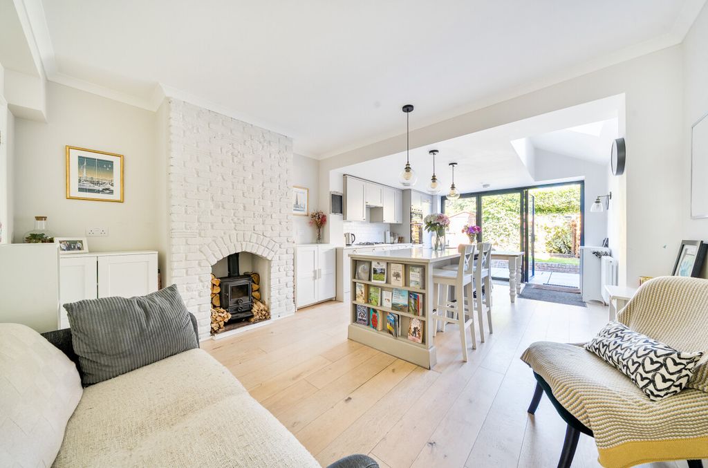 Property photo 2 of 18 1524780-6-6Ab1397...