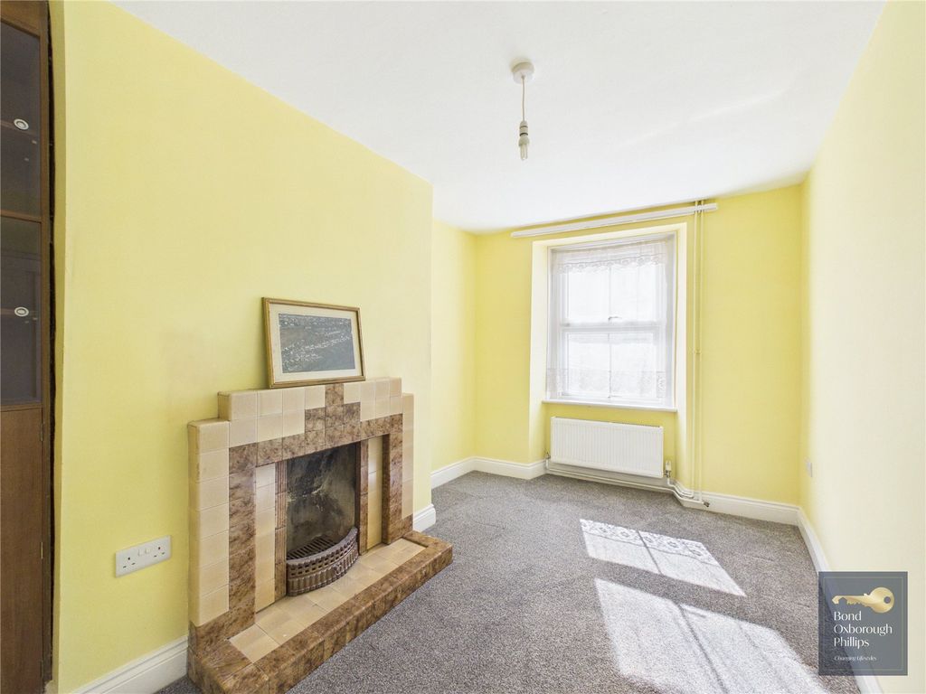 Property photo 3 of 21 Picture No. 01