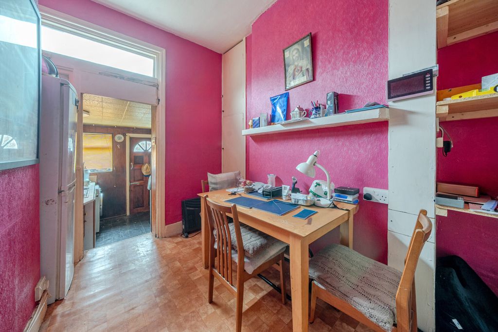 Property photo 3 of 16 1432497-9-69c268d...