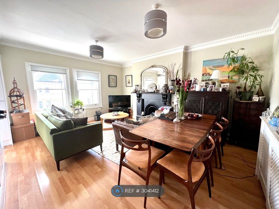 Property photo 1 of 10 Sitting-Dining Room